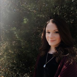 Meet your Posher, Abby